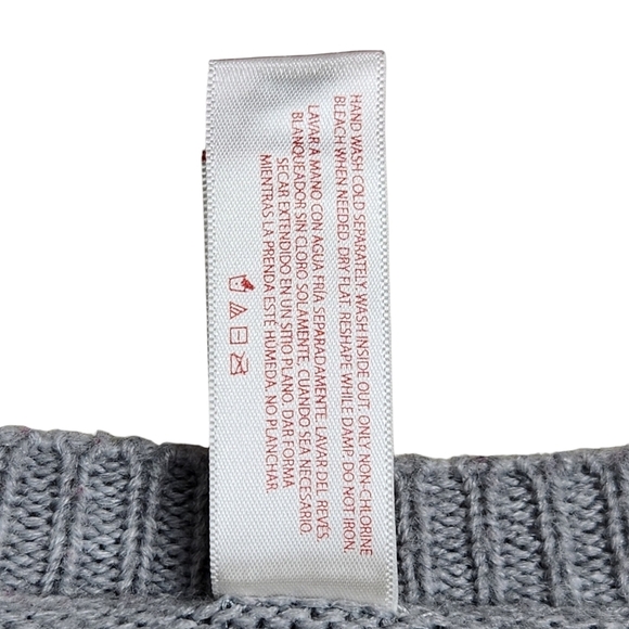 No Boundaries Grey Penguin Snowflakes Ribbed Knit Sweater Womens Size 2X - Picture 6 of 6